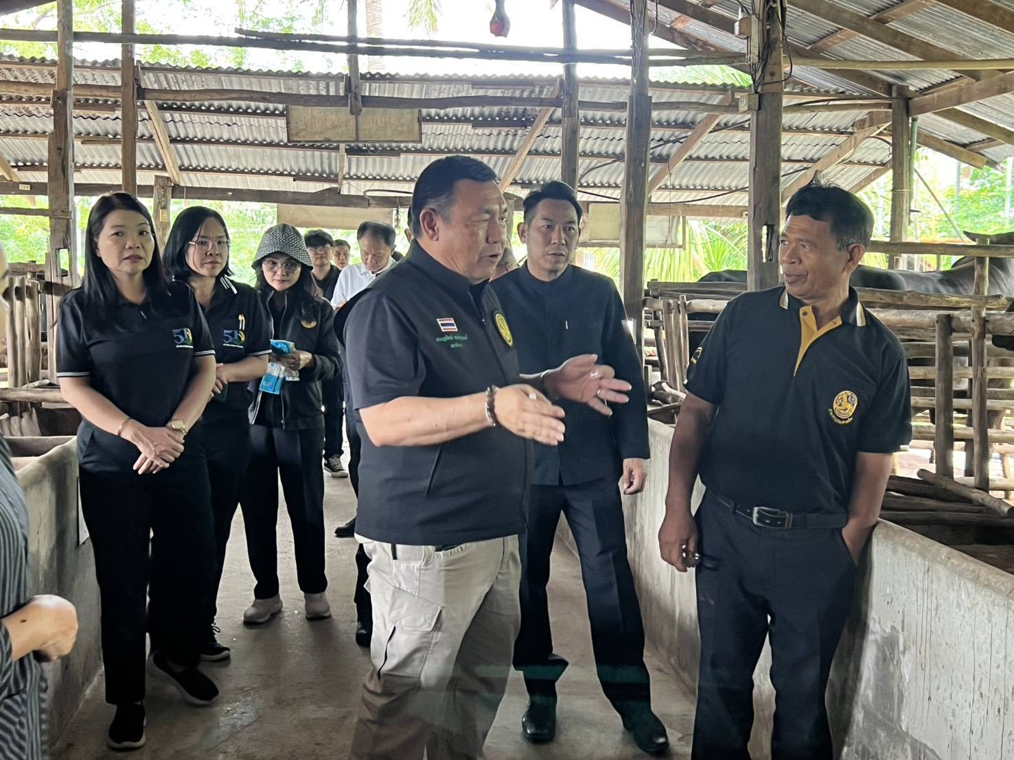 title - เลขาธิการ ส.ป.ก. ลงพื้นที่ตรวจเยี่ยมกลุ่มวิสาหกิจชุมชนโคขุนหนองแหน และศูนย์ต้นแบบเกษตรทฤษฎีใหม่ในเขตปฏิรูปที่ดิน จังหวัดยโสธร